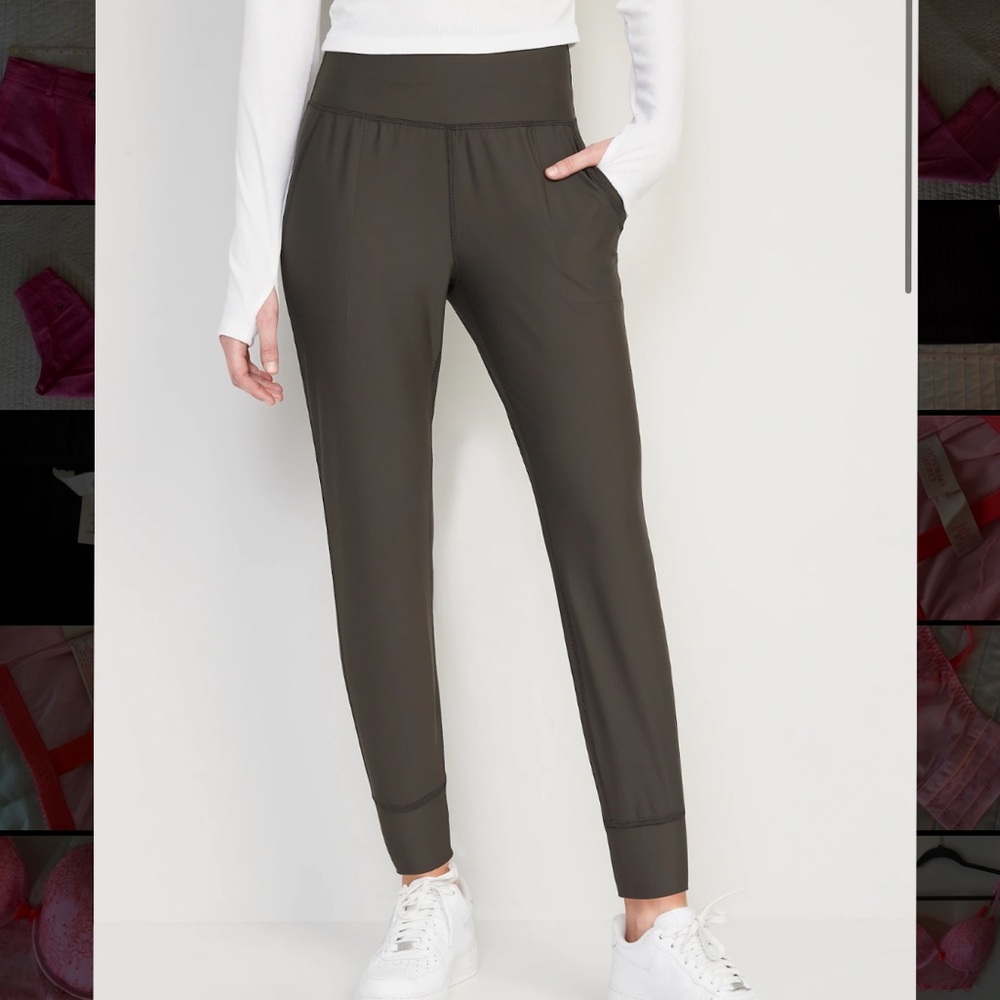 NWOT Old Navy High-Waisted PowerSoft 7/8-Length Joggers